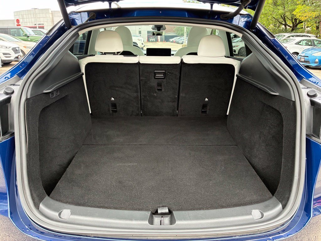 Used 2024  Tesla Long Range image 25