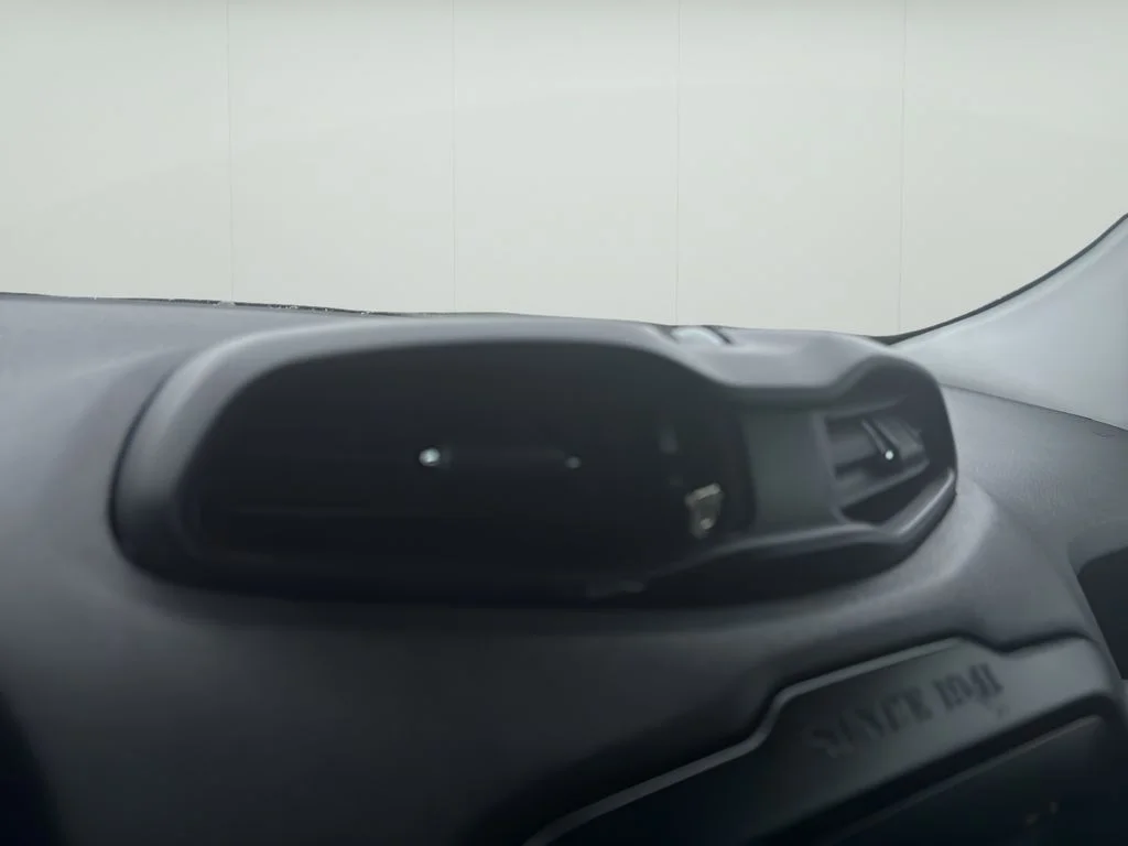 Used 2017 Alpine White Jeep Altitude image 18