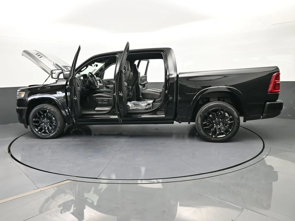 New 2026 Diamond Black Crystal Pearlcoat RAM Limited image 72