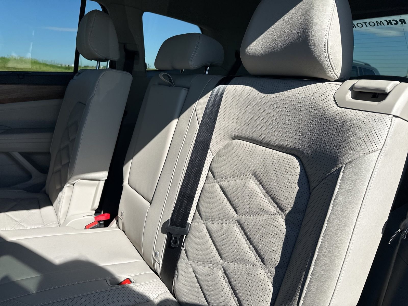 New 2026 Green Volkswagen 2.0T SE w/Technology image 22