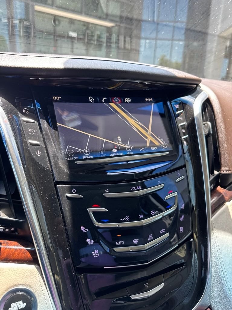 Used 2015 White Cadillac Luxury image 9
