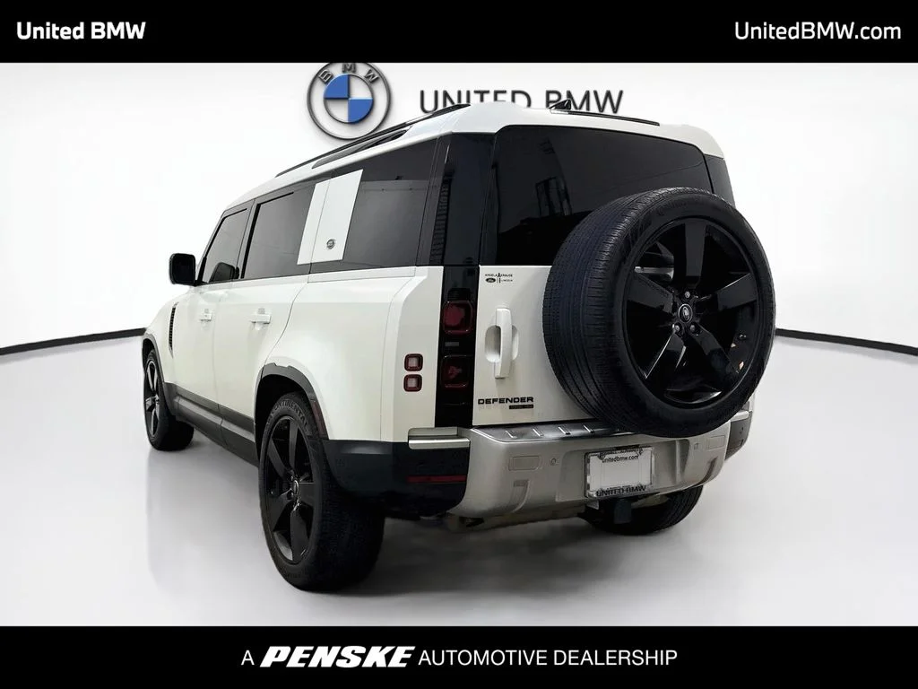 Used 2020 Fuji White Land Rover HSE image 7