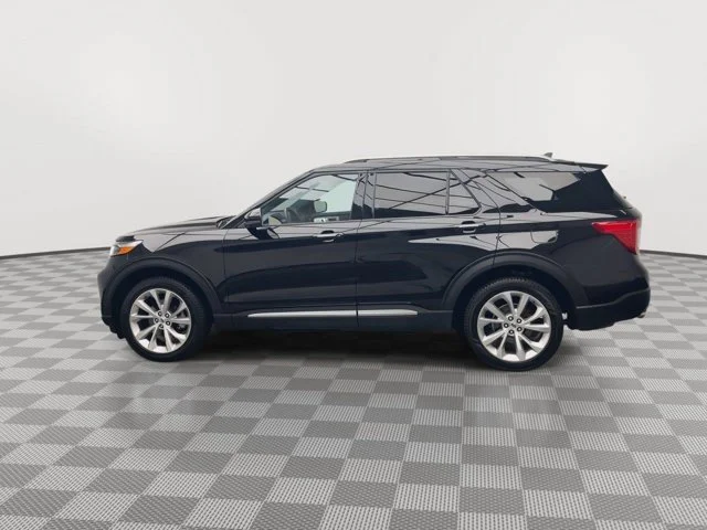Used 2023 Black Ford Platinum image 43