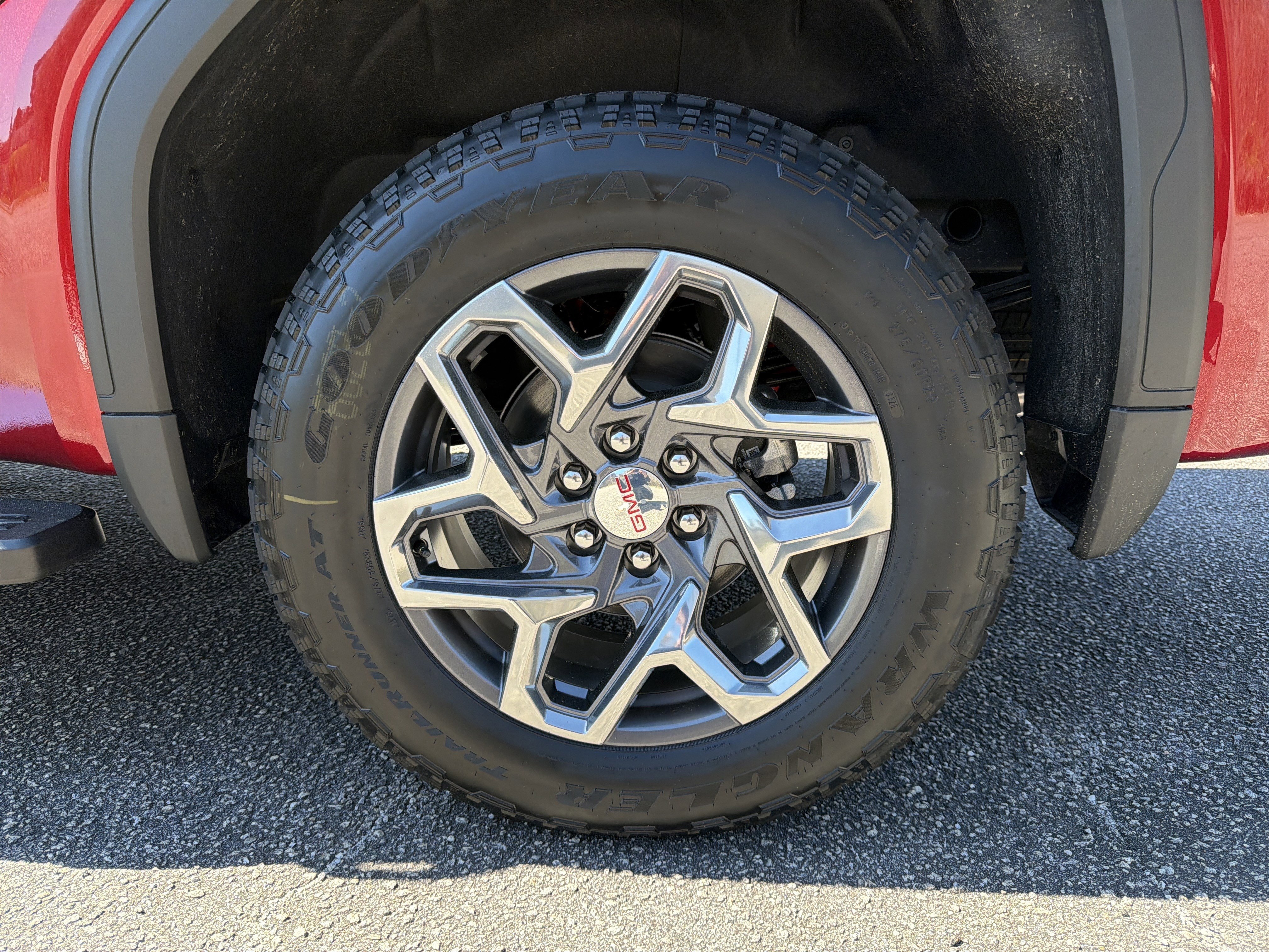 2026 GMC Sierra 1500 SLT - Photo 22