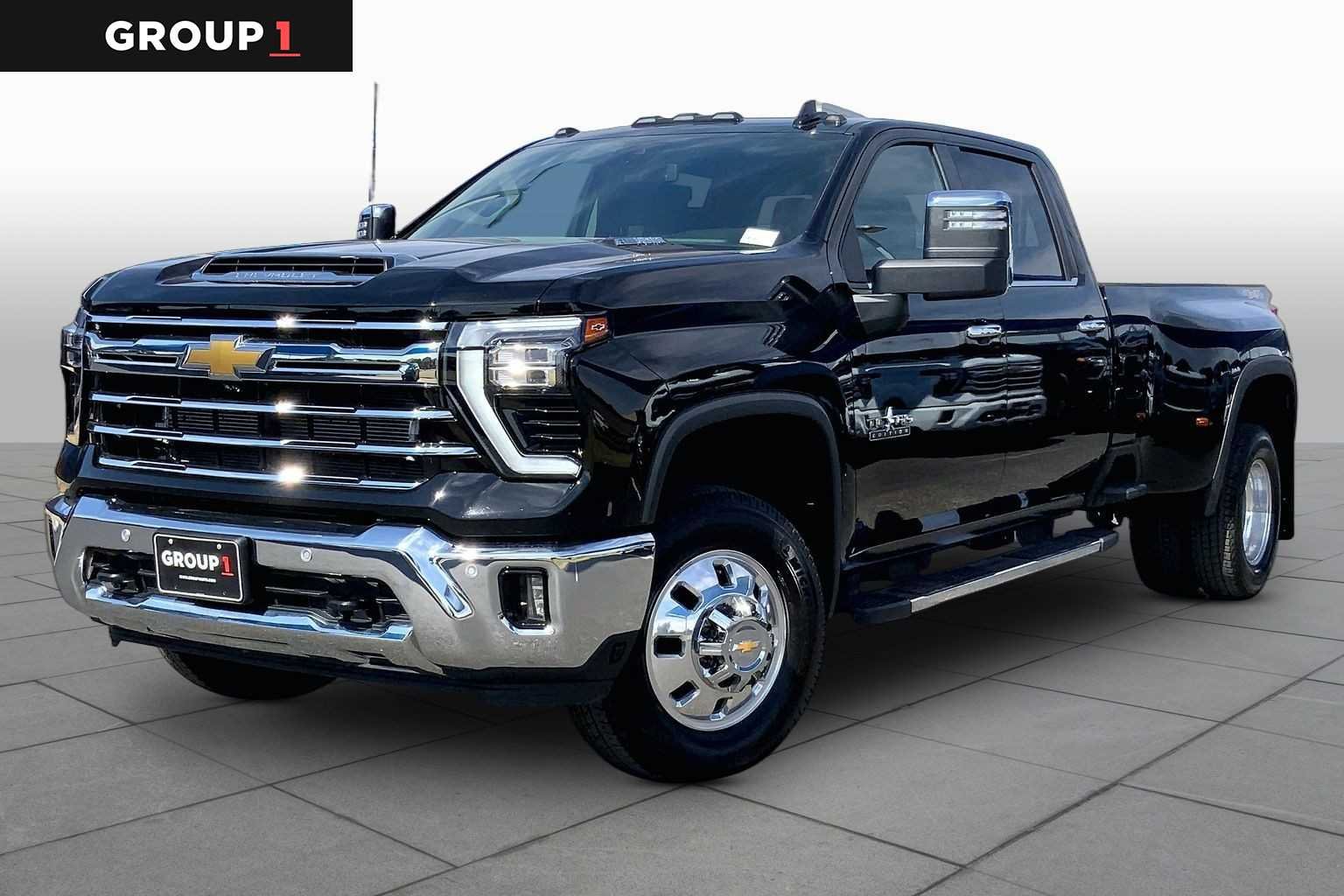 2026 Chevrolet Silverado HD LTZ 4WD Crew Cab Long Box DRW's photo
