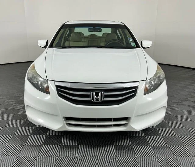 Used 2012 White Orchid Pearl Honda EX-L image 3