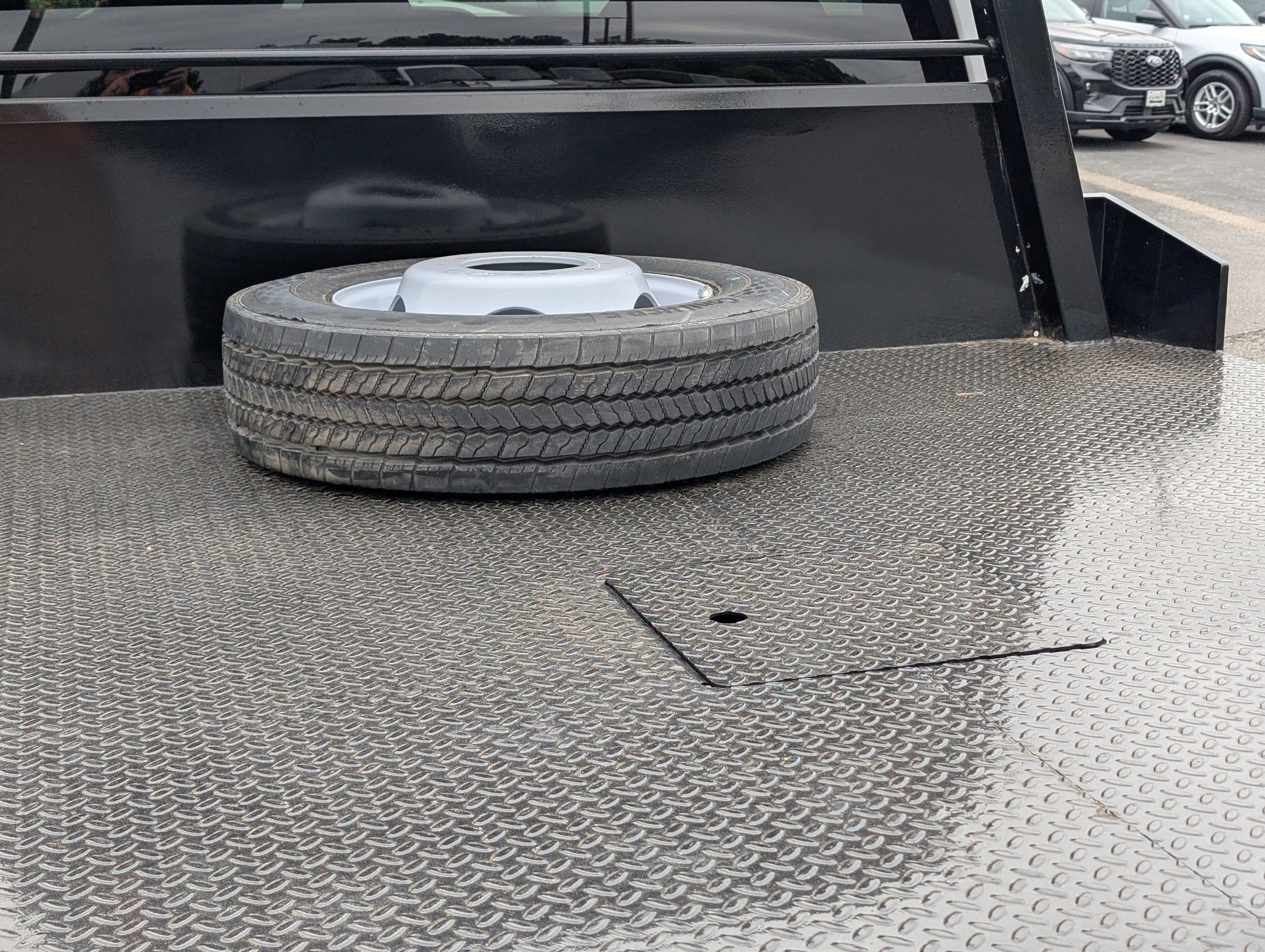 New 2026 Oxford White FORD F-450® XLT image 11