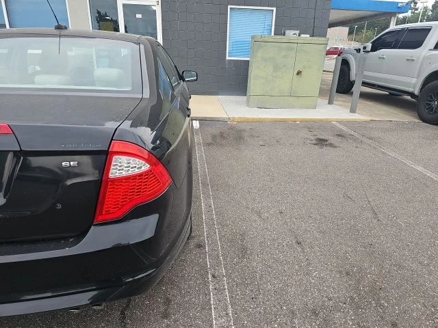 Used 2010 Black Ford SE image 8