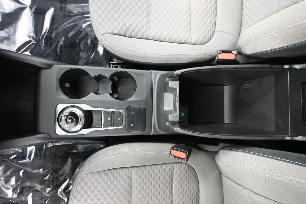 Used 2020 White Ford SE image 30