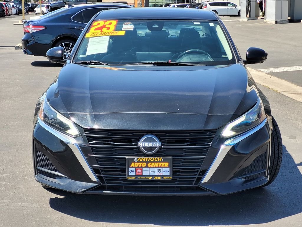 Used 2023 Black Nissan 2.5 SL image 2