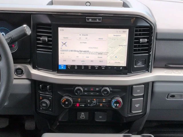 New 2026 Oxford White Ford F-250® XLT image 18