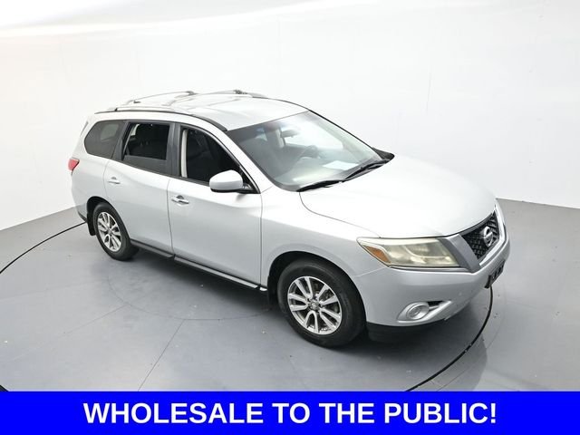 Used 2014 Silver Nissan SV image 37