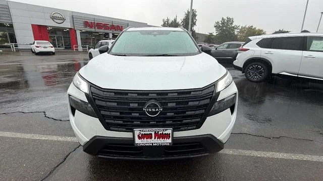2026 Nissan Rogue Dark Armor - Photo 8