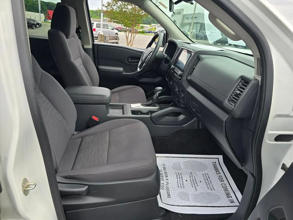 Used 2022 White Nissan S image 14