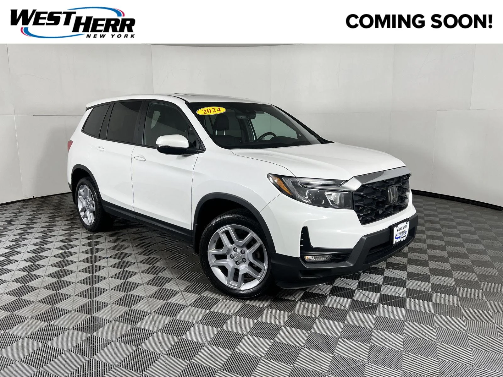Used 2024 Platinum White Pearl Honda EX-L image 1