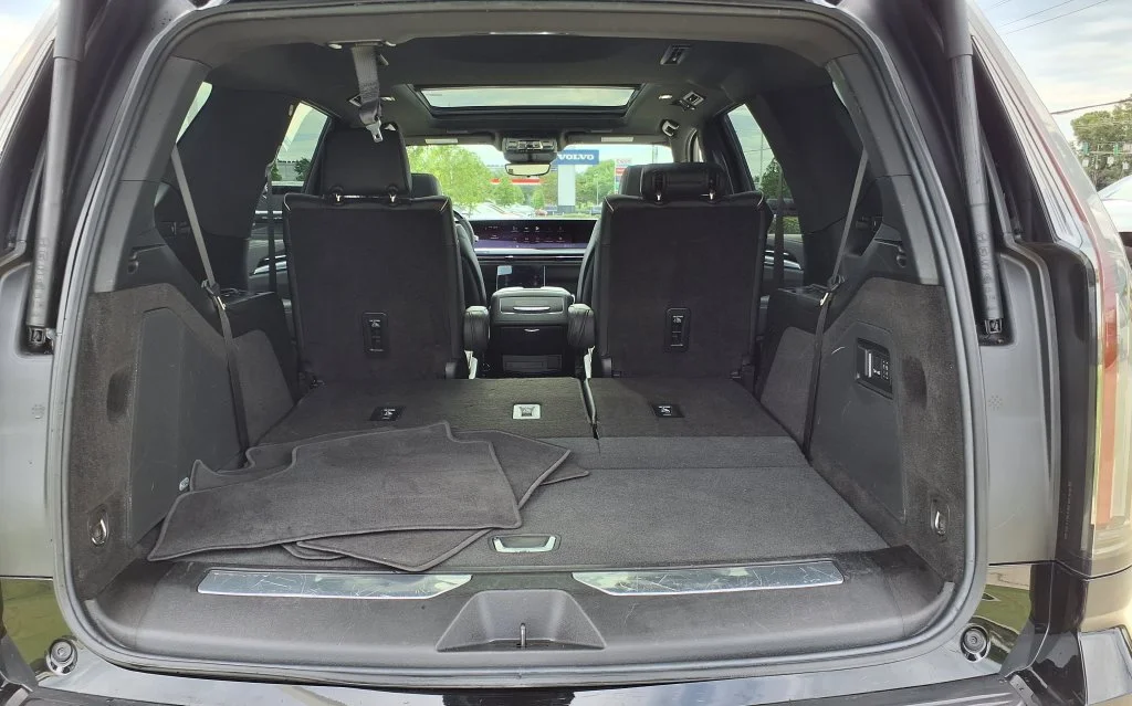 Used 2025 Black Cadillac Sport image 10