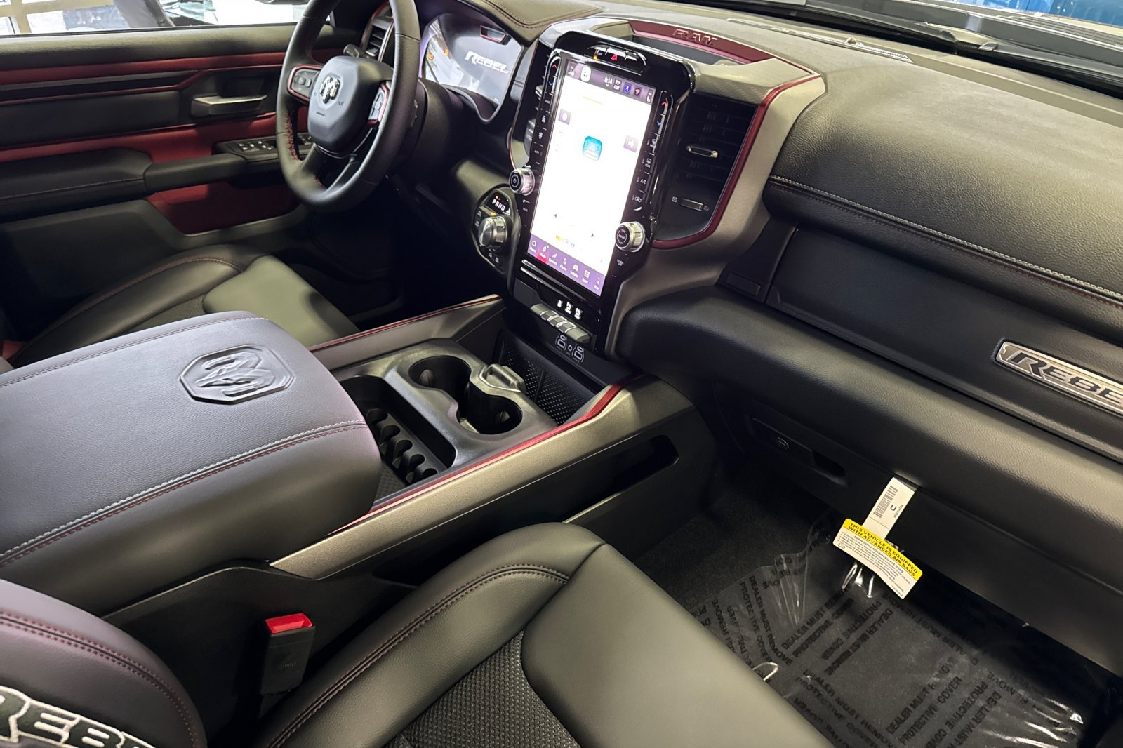 2026 RAM 1500 Rebel - Photo 15