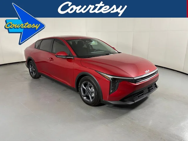 2026 Kia K4 LXS