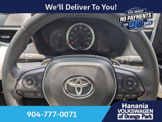 Used 2021  Toyota SE image 27