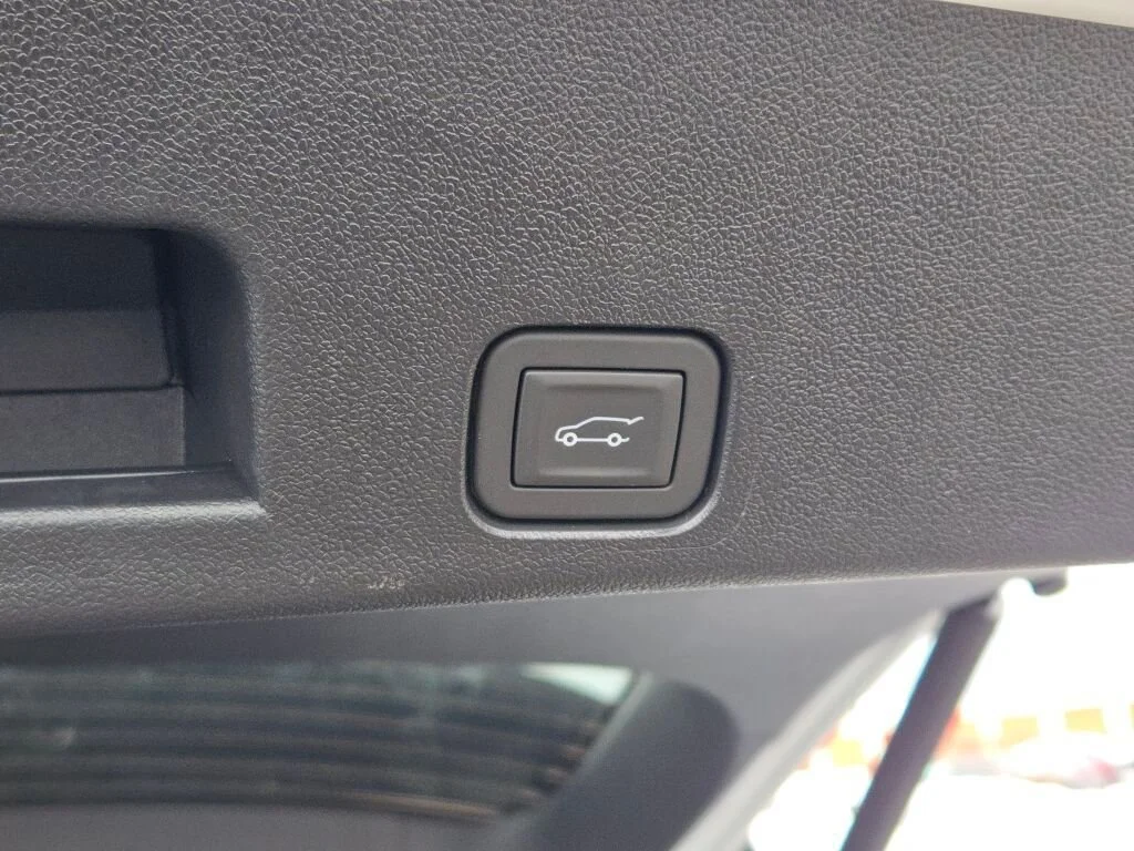 2026 Chevrolet Traverse LT - Photo 17