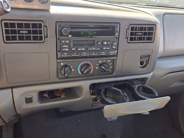 Used 2002 Black Ford XLT image 22