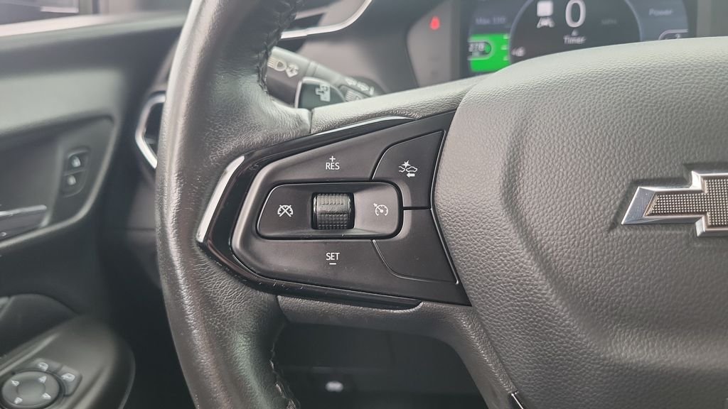 Used 2023 White Chevrolet Premier image 21