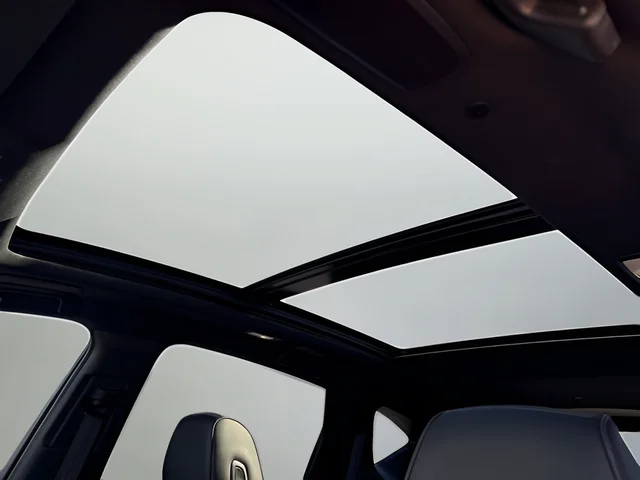 Used 2022 White Acura  image 18