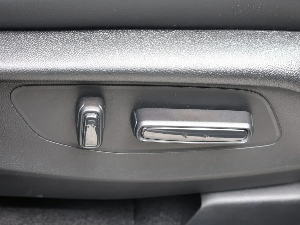 Used 2025 White Honda Sport-L image 21