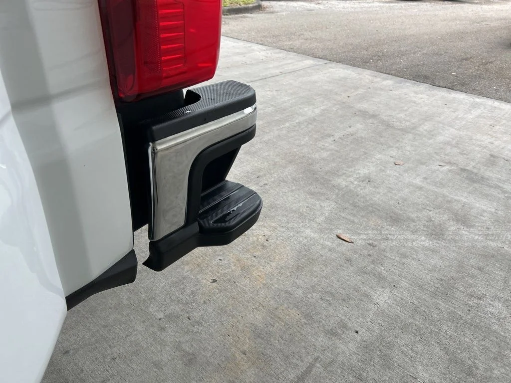 Used 2025 White Ford XL image 21