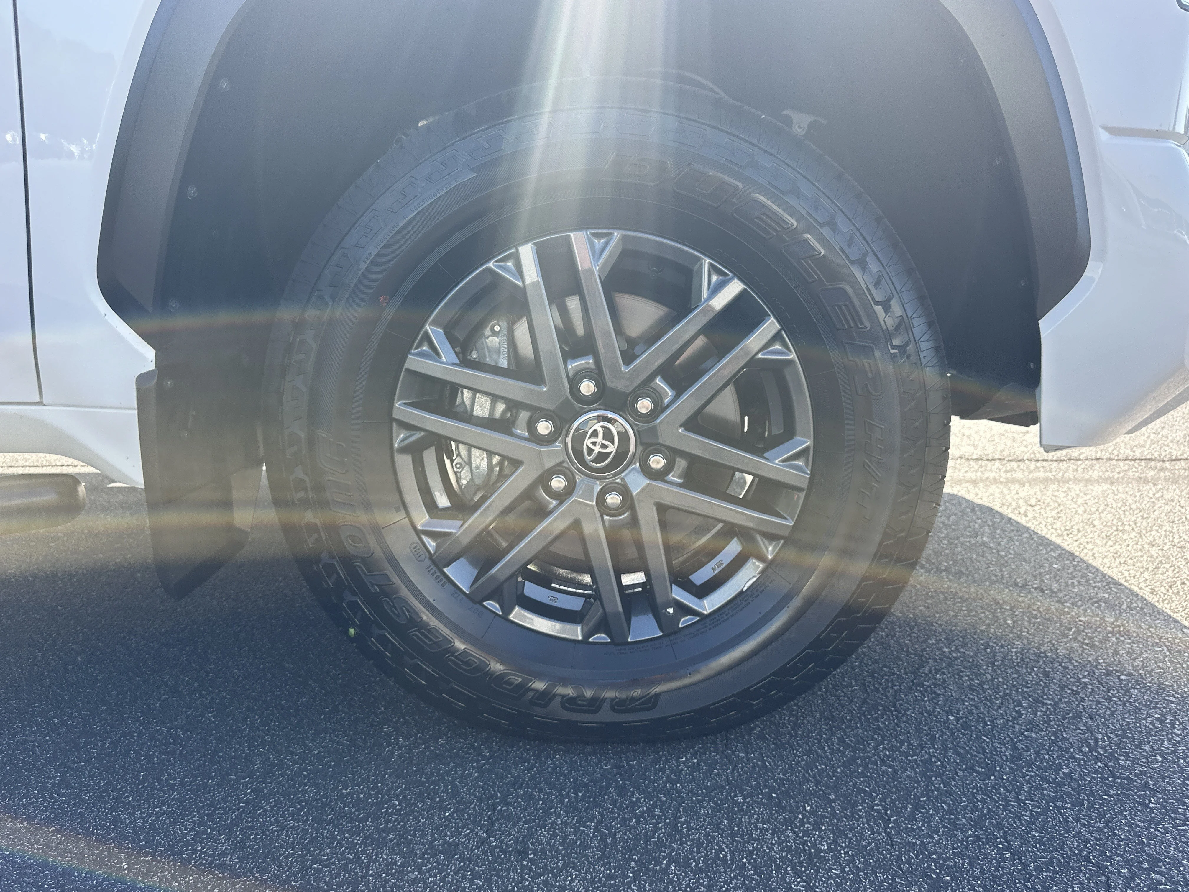2025 Toyota Tundra SR5 - Photo 12