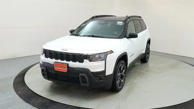 New 2026 Bright White Clear-Coat Exterior Paint Jeep Overland image 3