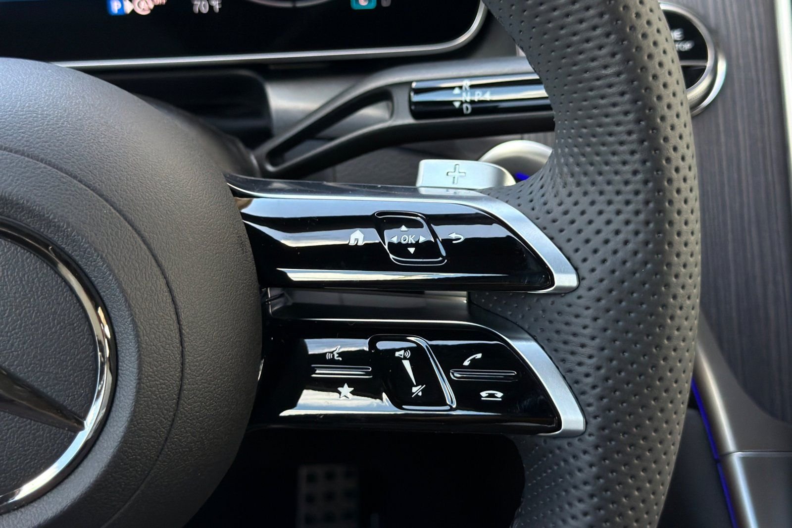 New 2026 Obsidian Black Metallic Mercedes-Benz GLC 300 image 31
