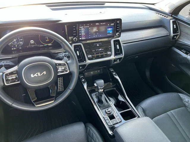 Used 2022 Silver Kia X-Line SX Prestige image 13