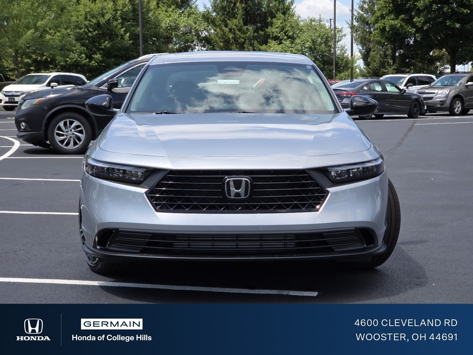 New 2026 Solar Silver Metallic Honda SE image 14