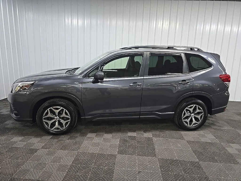 Used 2022 Gray Subaru Premium image 5