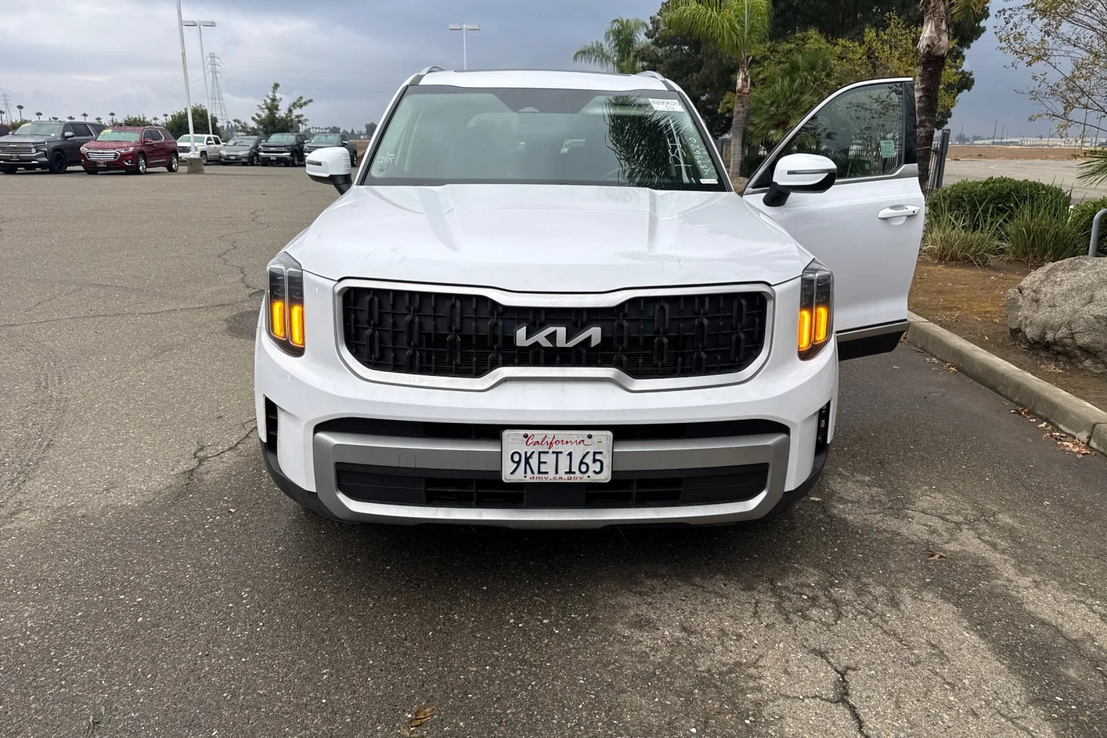 Used 2024 White Kia EX image 6