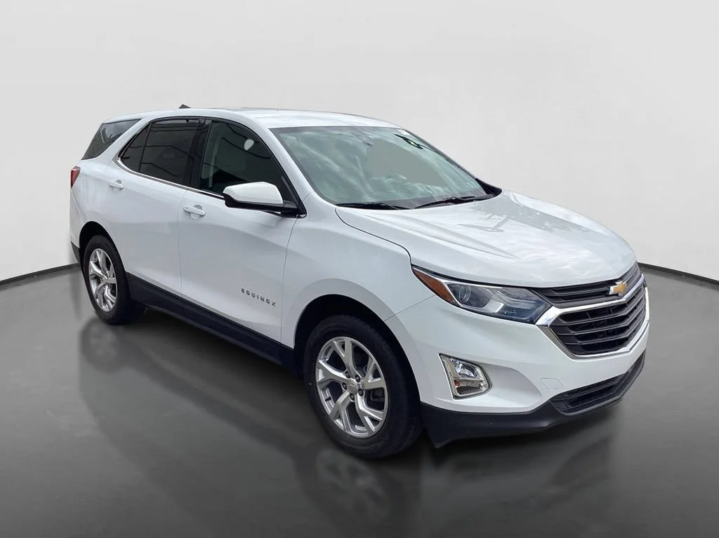 Used 2020 SUMMIT WHITE Chevrolet LT image 3