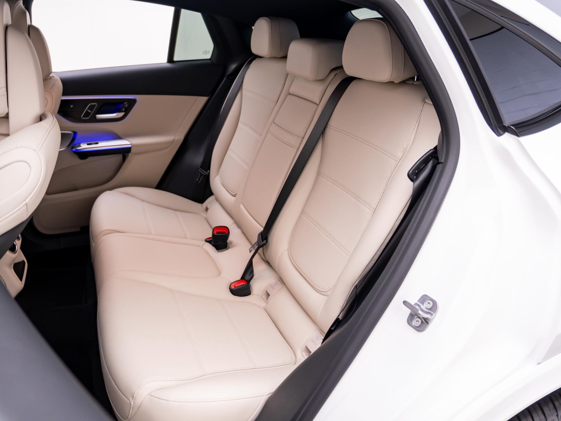 New 2027 White Mercedes-Benz GLC 300 Coupe image 59