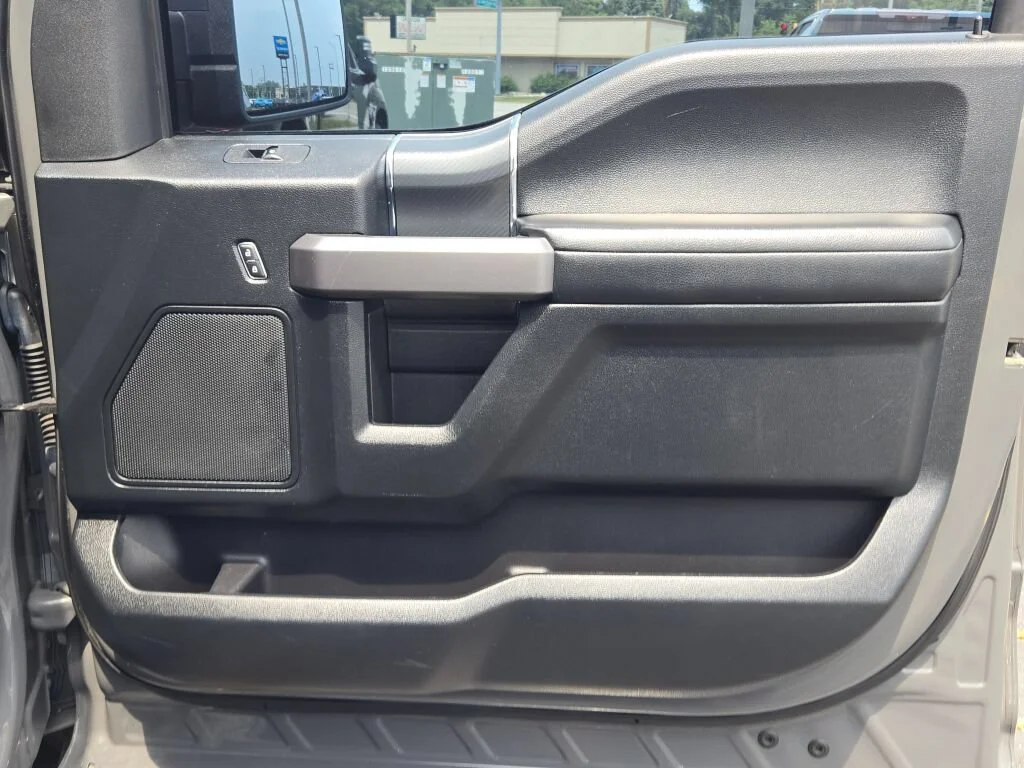 Used 2020 Gray Ford XLT image 8