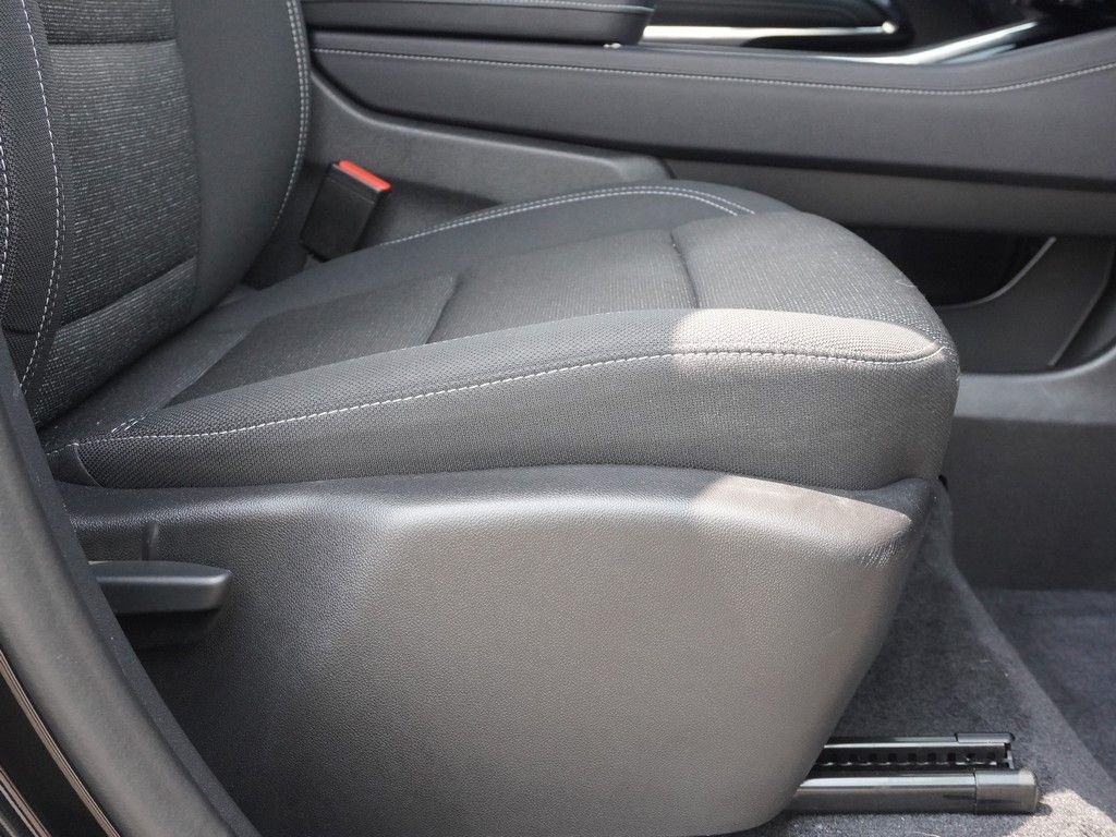 Used 2025 Black Chevrolet LT image 30