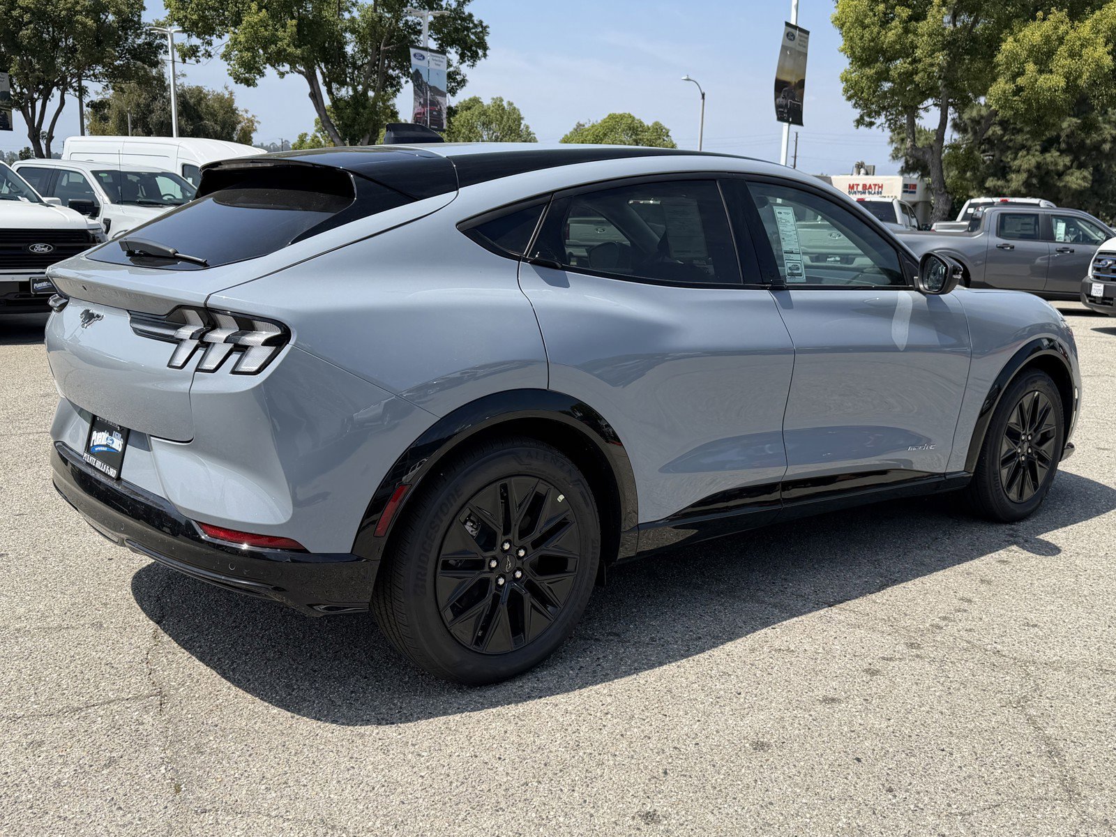 New 2026 Glacier Gray Metallic Tri-coat Ford Premium image 6