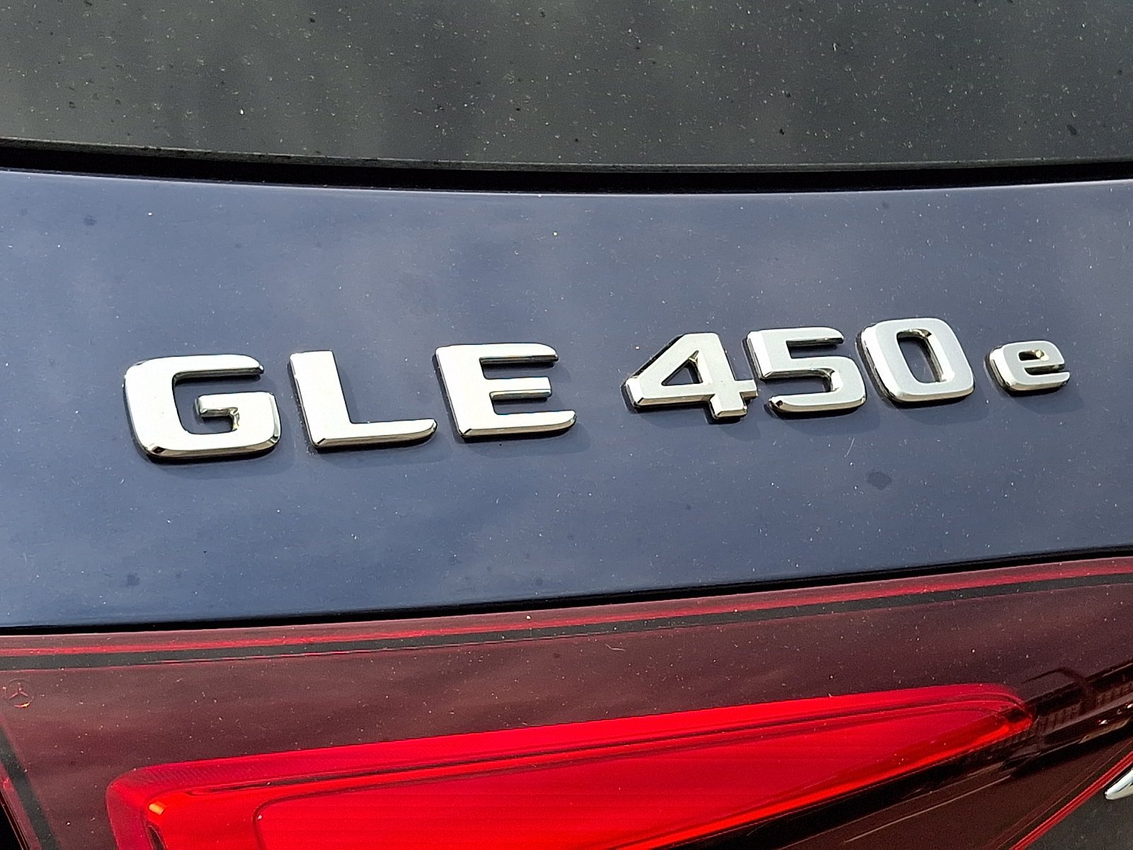 Used 2024 Twilight Blue Metallic Mercedes-Benz GLE 450e Plug-In Hybrid image 32
