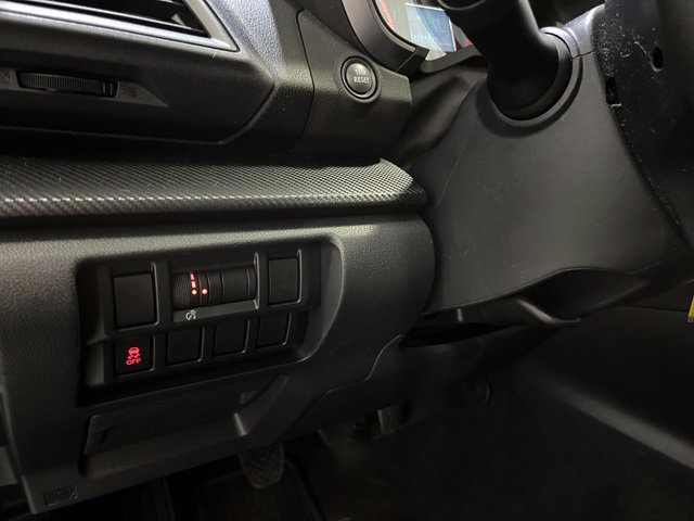 Used 2018 Silver Subaru 2.0i Premium image 15