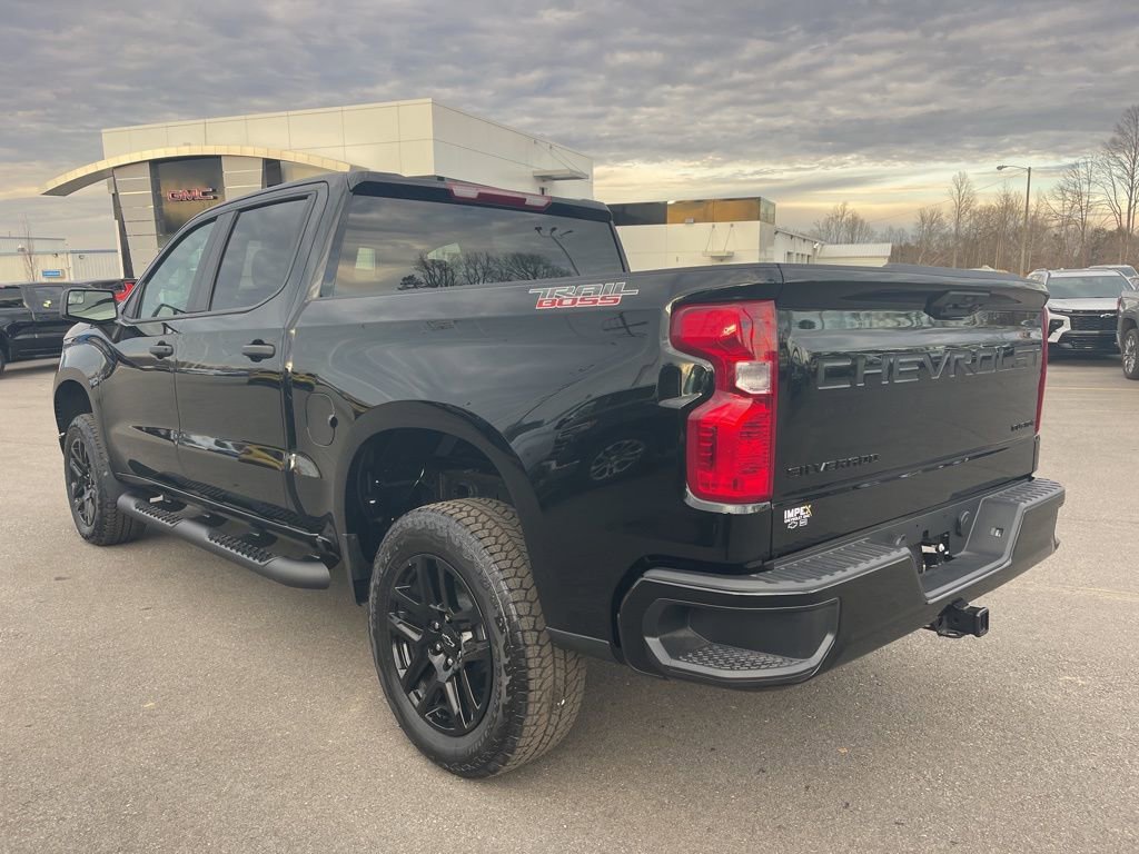 View vehicle photo 3