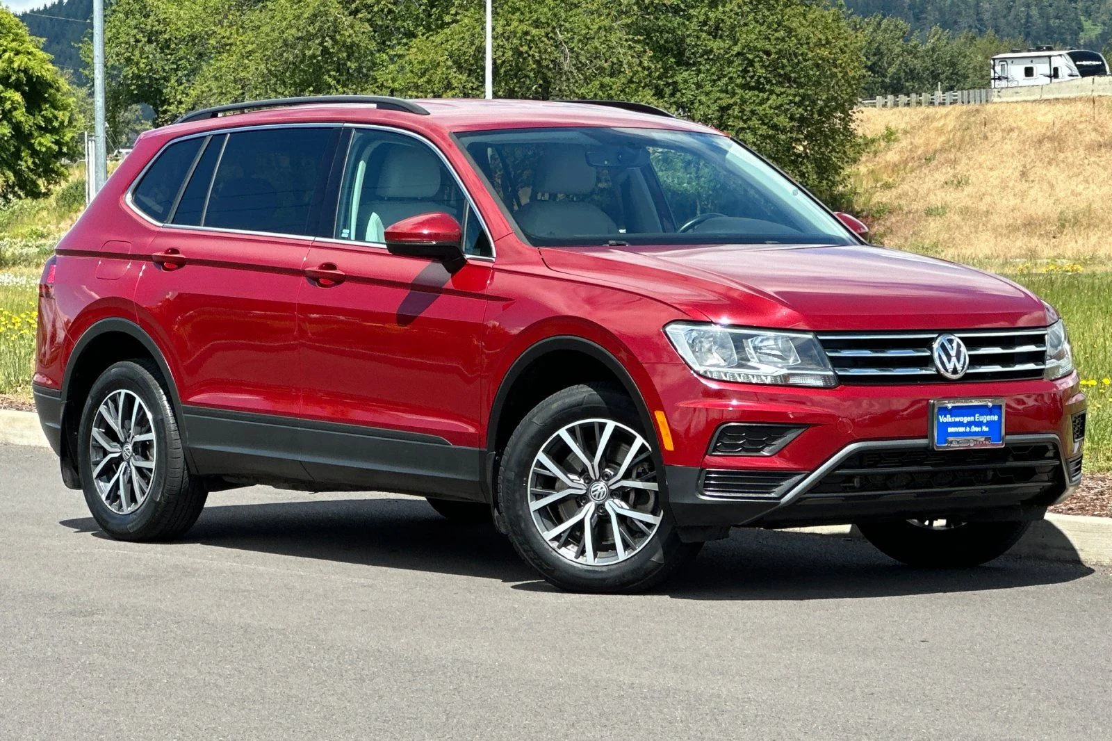 2019 Volkswagen Tiguan 2.0T SEL R-Line 4Motion's photo