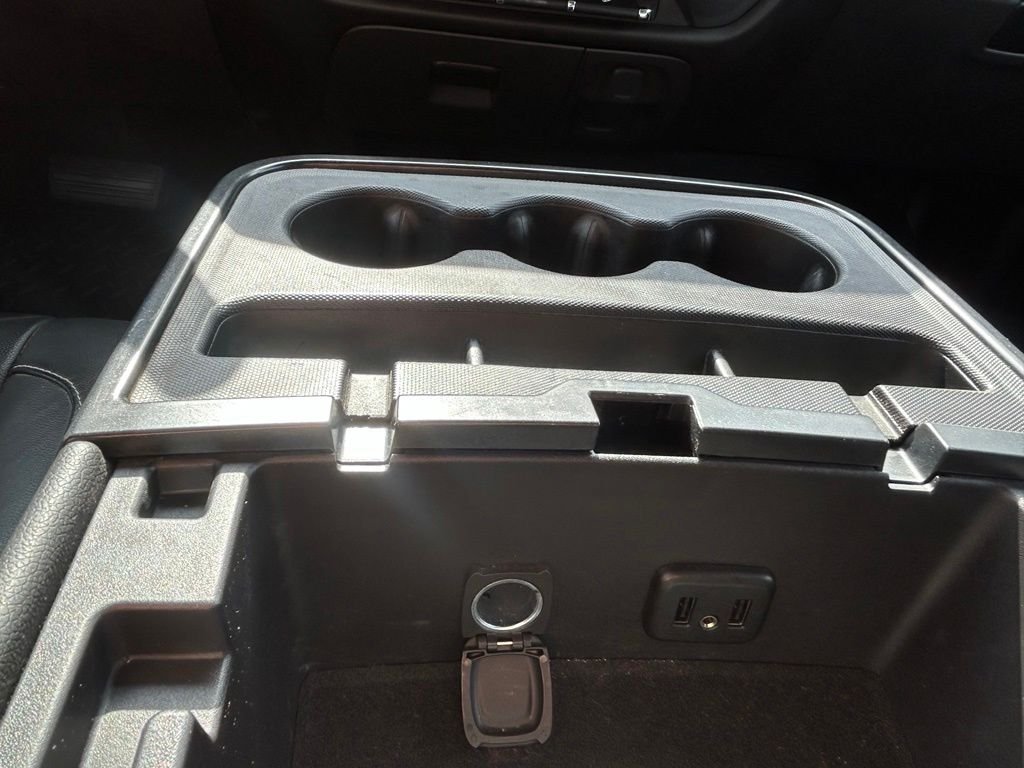 Used 2016 Summit White Chevrolet LT image 17