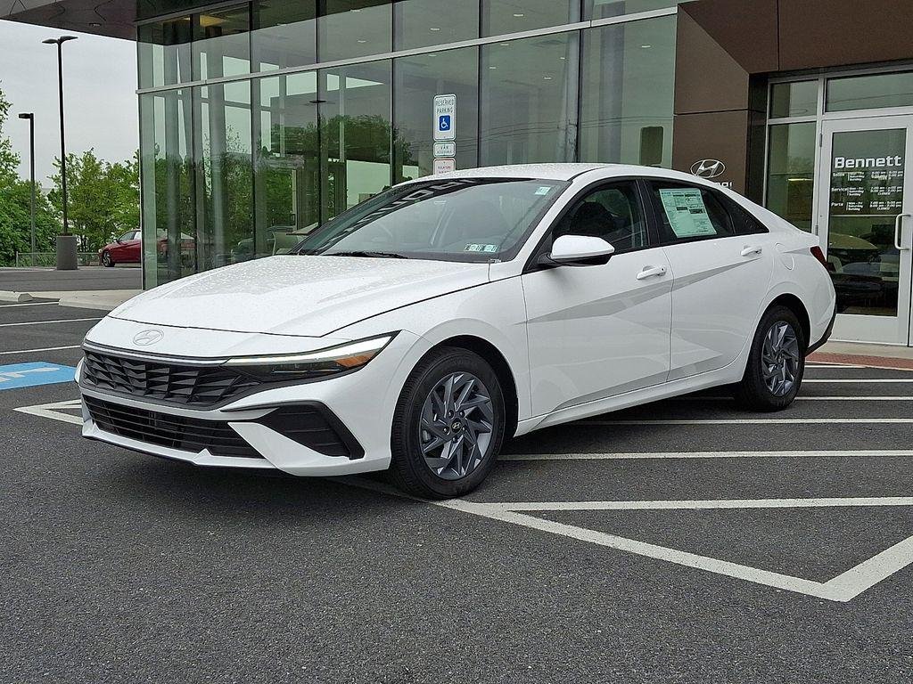 New 2026 Serenity White Pearl Hyundai Blue image 2
