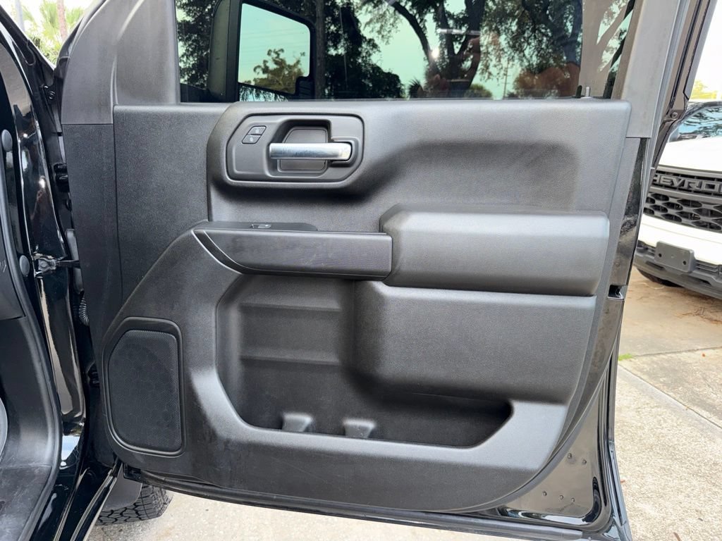 Used 2023 Black Chevrolet Custom image 24