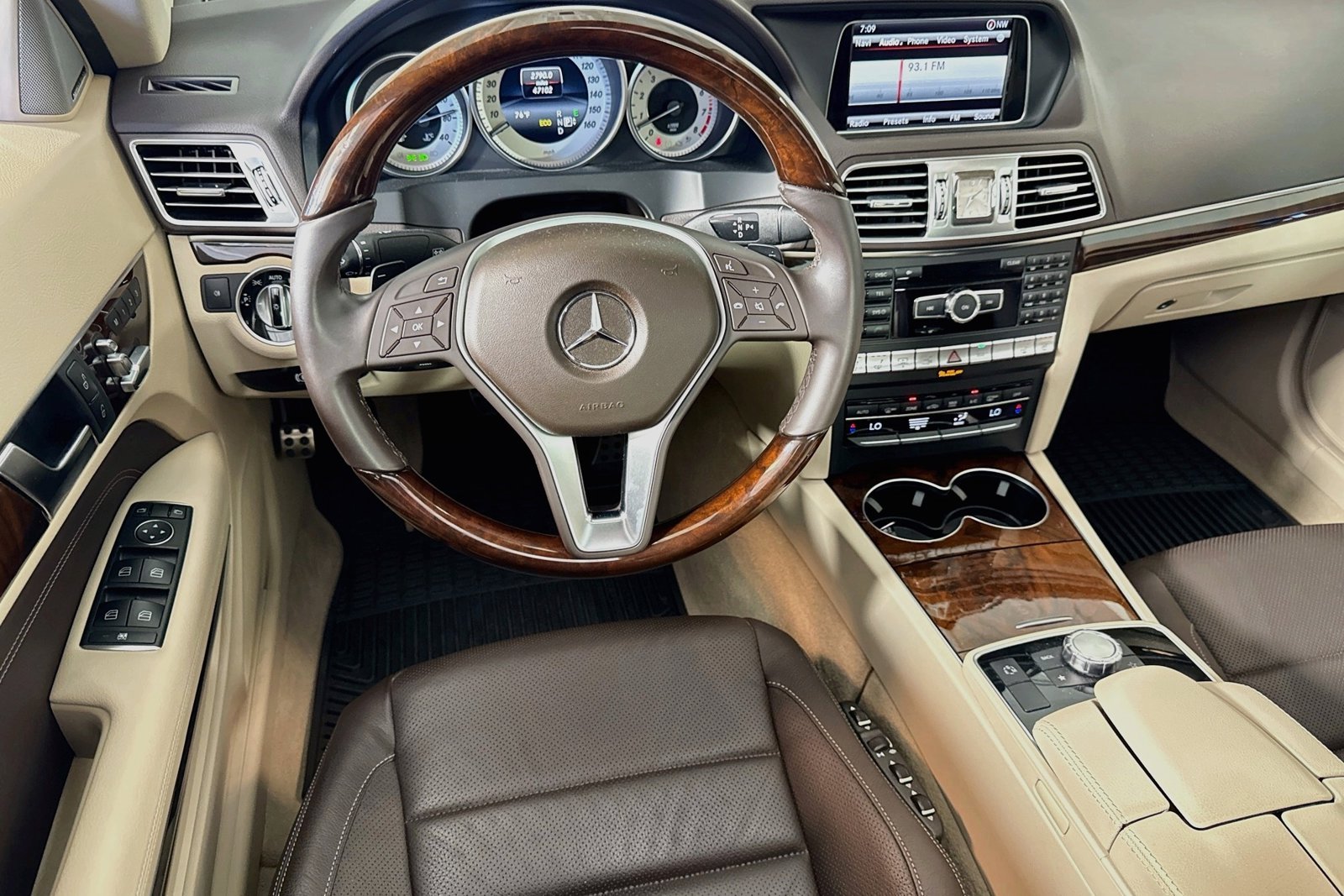 Used 2014 Polar White Mercedes-Benz E 350 image 20