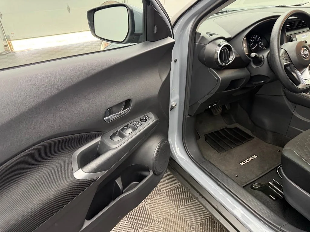 Used 2024 Gray Nissan SV image 15